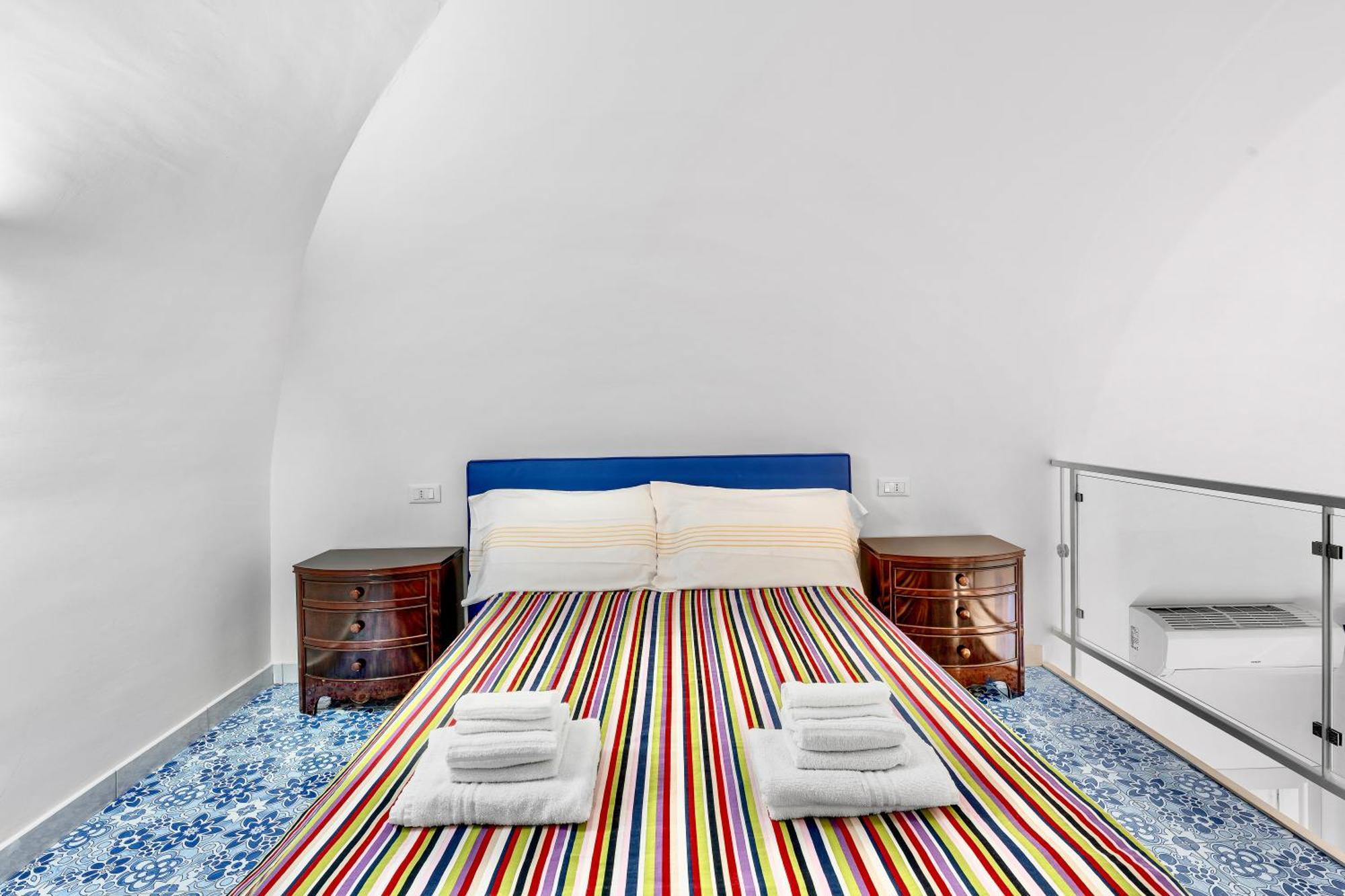 Luxe Minimal Duplex, Amalfi Coast - Airhome Vico Equense Eksteriør bilde
